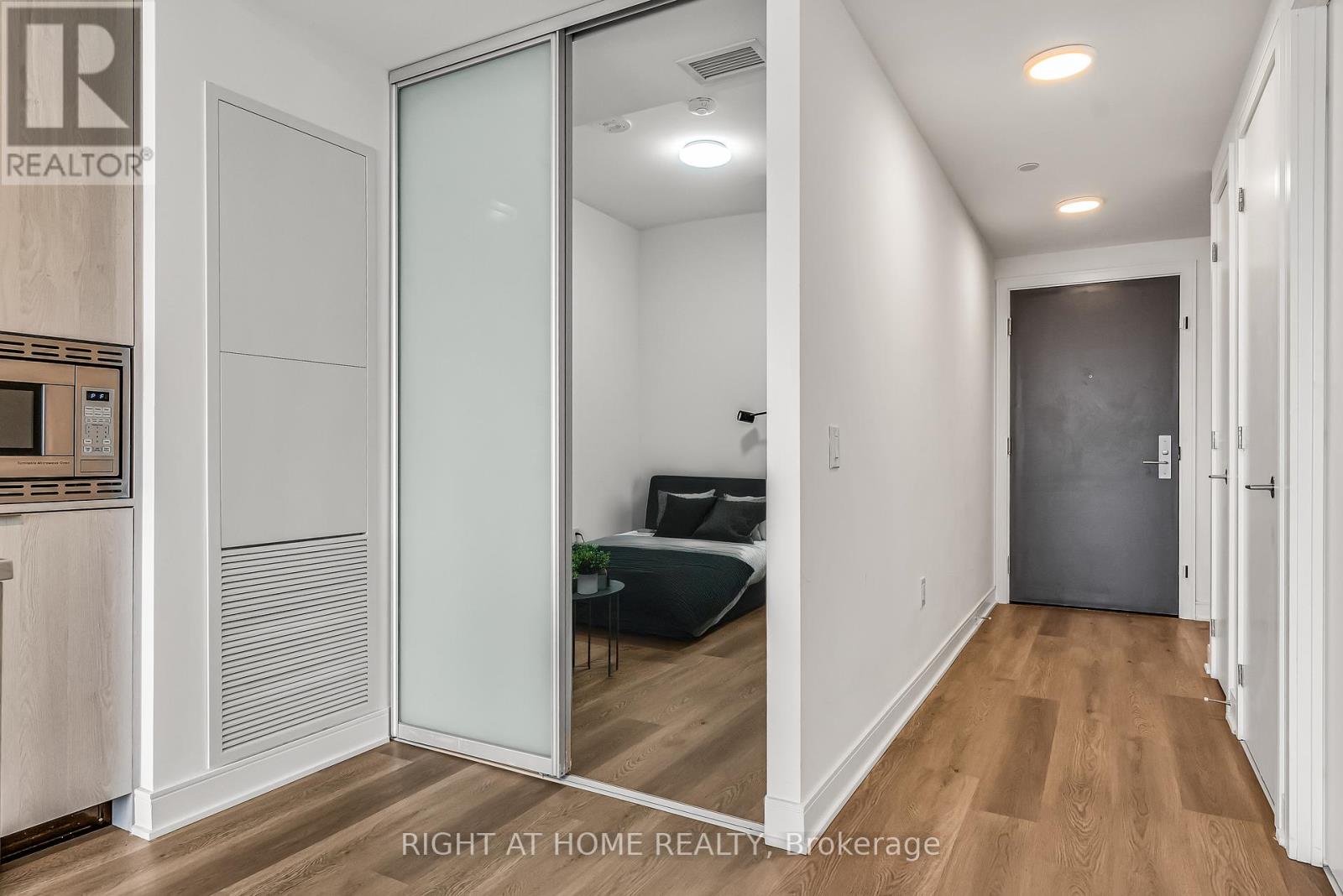 1520 - 86 Dundas Street E, Mississauga, Ontario  L5A 1W4 - Photo 17 - W12187783