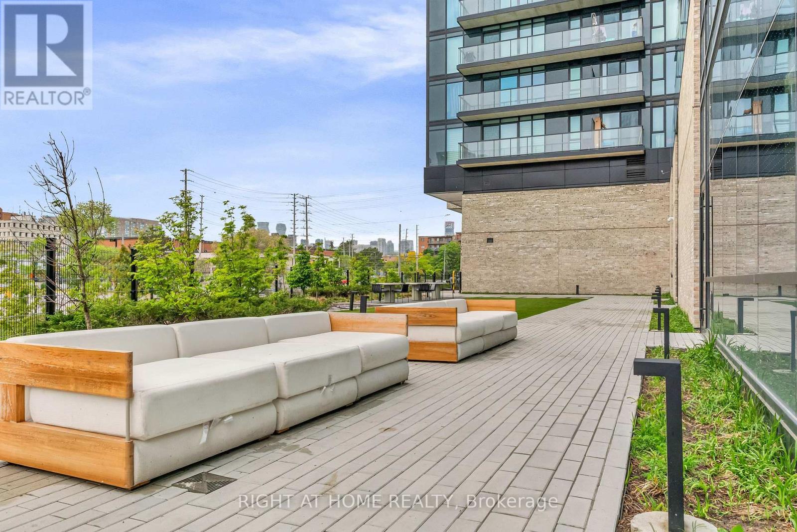 1520 - 86 Dundas Street E, Mississauga, Ontario  L5A 1W4 - Photo 37 - W12187783
