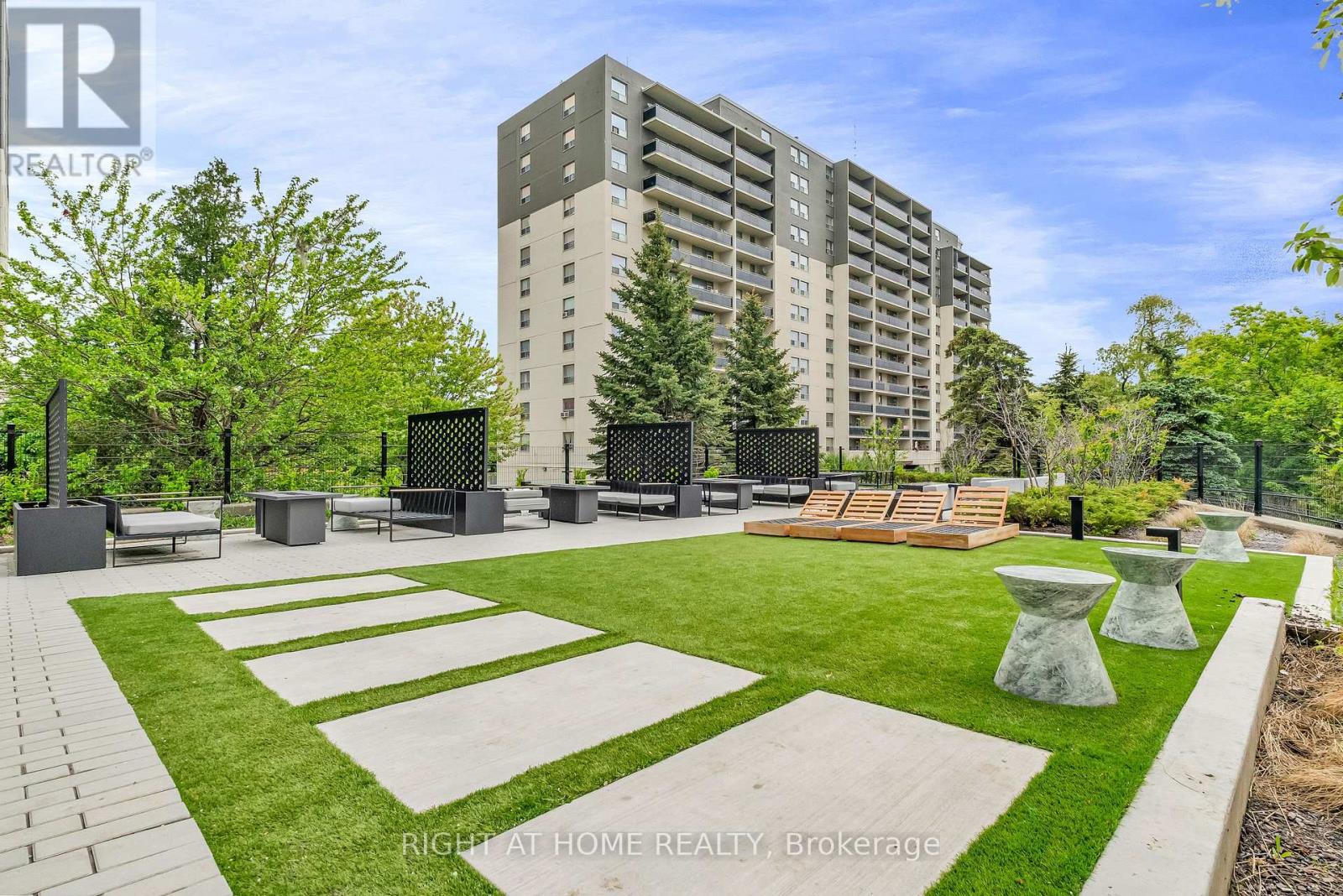 1520 - 86 Dundas Street E, Mississauga (Cooksville), Ontario  L5A 1W4 - Photo 38 - W12187783