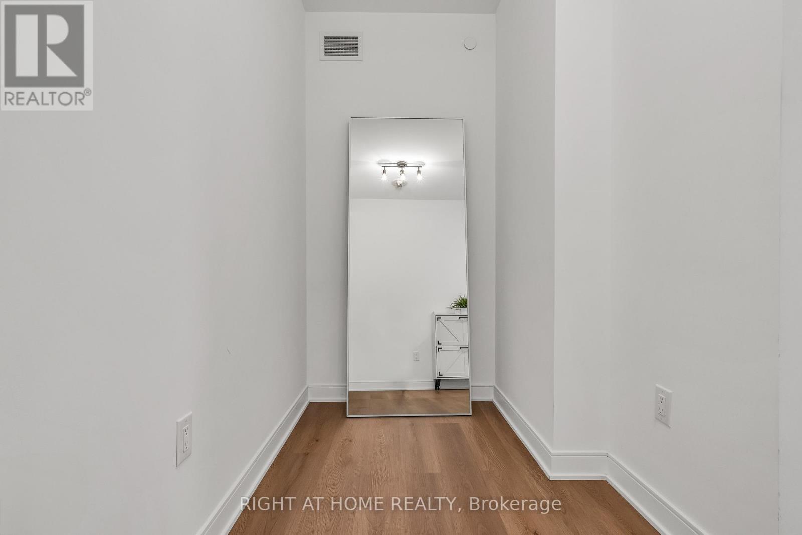 Property at 1520 - 86 DUNDAS STREET E image 5