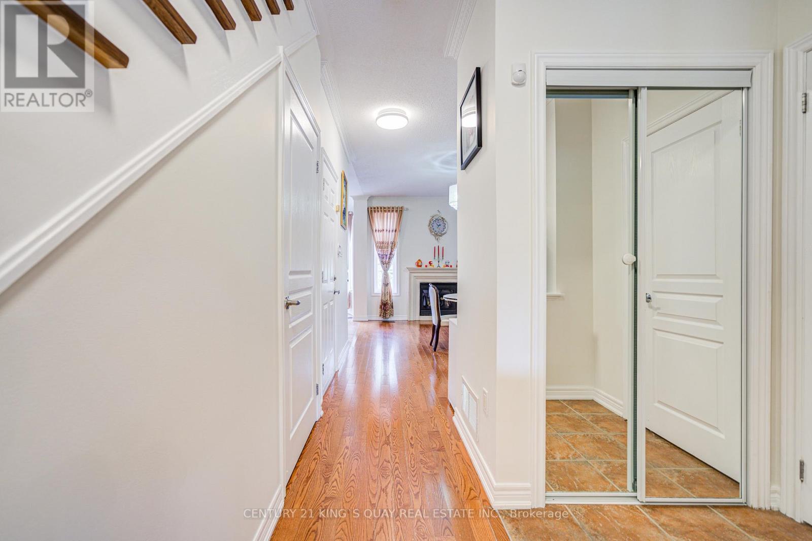 40 Pexton Avenue, Richmond Hill, Ontario  L4E 4Y4 - Photo 11 - N12187353