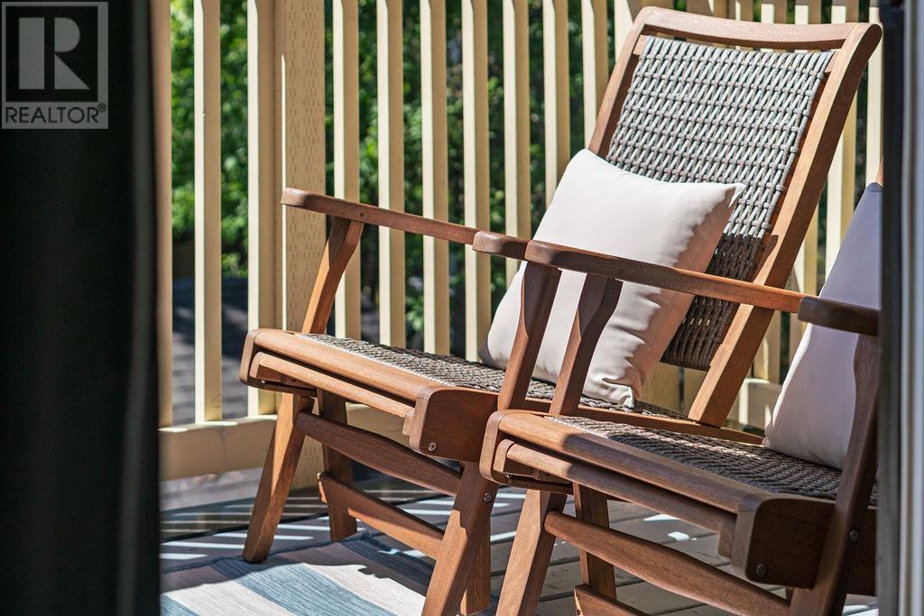 Listing Picture 15 of 38 : 1110 W 15TH AVENUE, Vancouver / 溫哥華 - 魯藝地產 Yvonne Lu Group - MLS Medallion Club Member