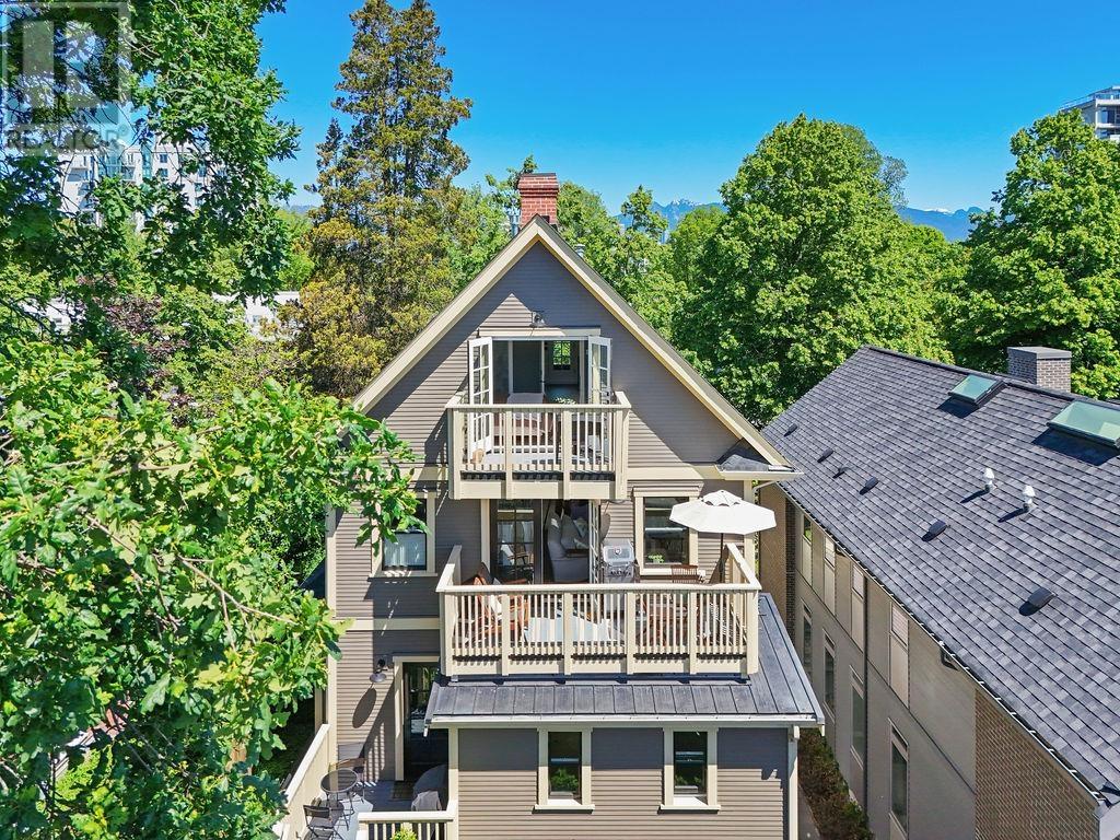 Listing Picture 32 of 38 : 1110 W 15TH AVENUE, Vancouver / 溫哥華 - 魯藝地產 Yvonne Lu Group - MLS Medallion Club Member