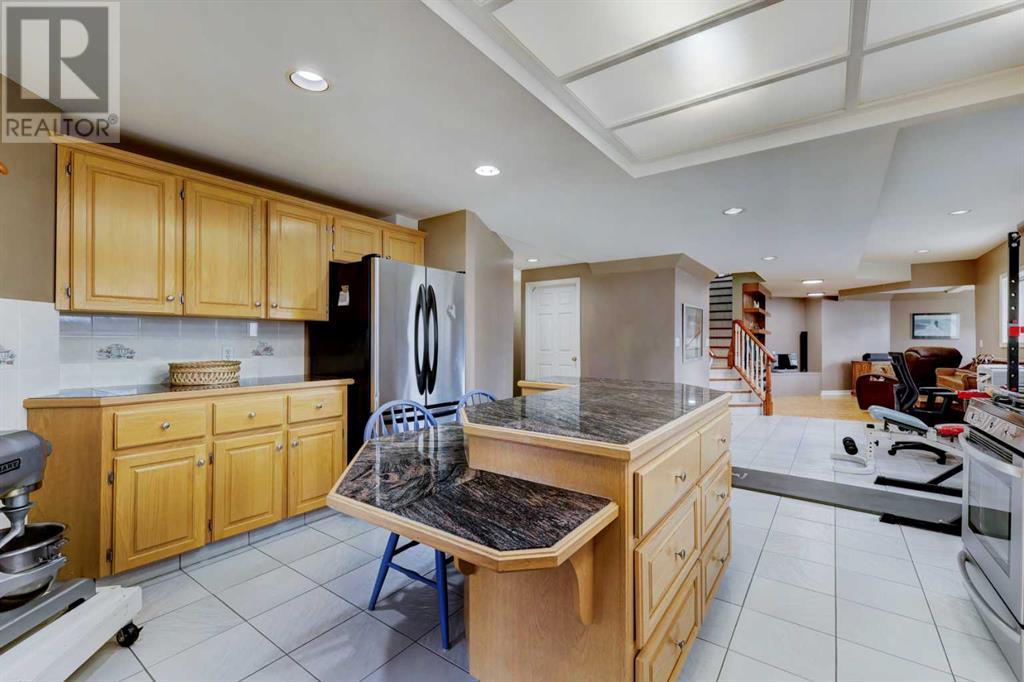 220 Santana Bay Nw, Calgary, Alberta  T3K 3N4 - Photo 23 - A2213464