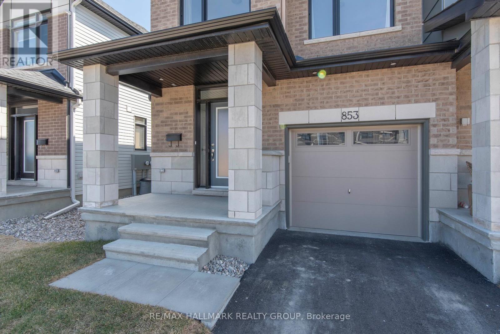 853 Solarium Avenue, Ottawa, Ontario  K4M 0H1 - Photo 2 - X12187806