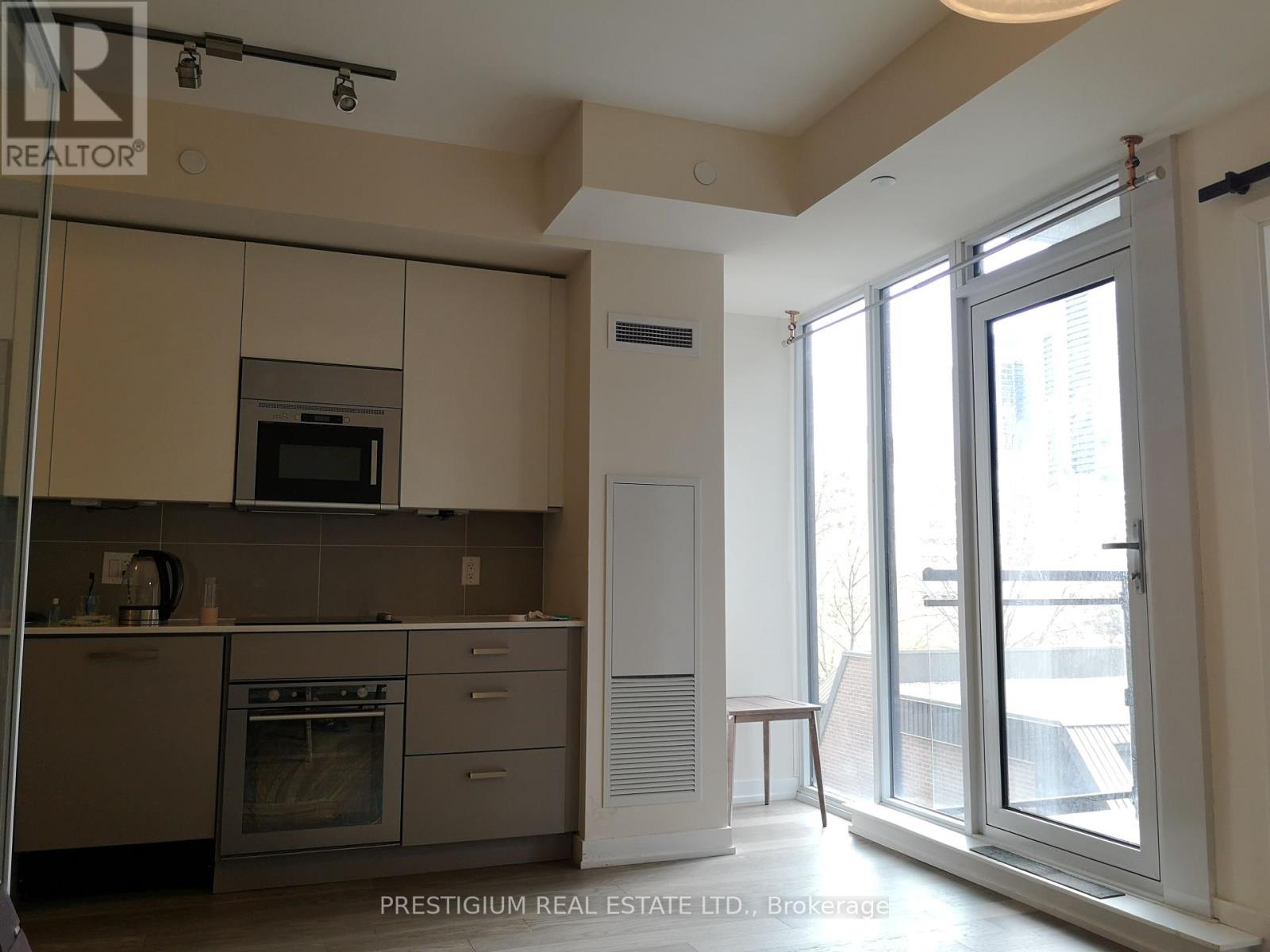 407 - 17 Dundonald Street, Toronto, Ontario  M4Y 0E4 - Photo 3 - C12187796