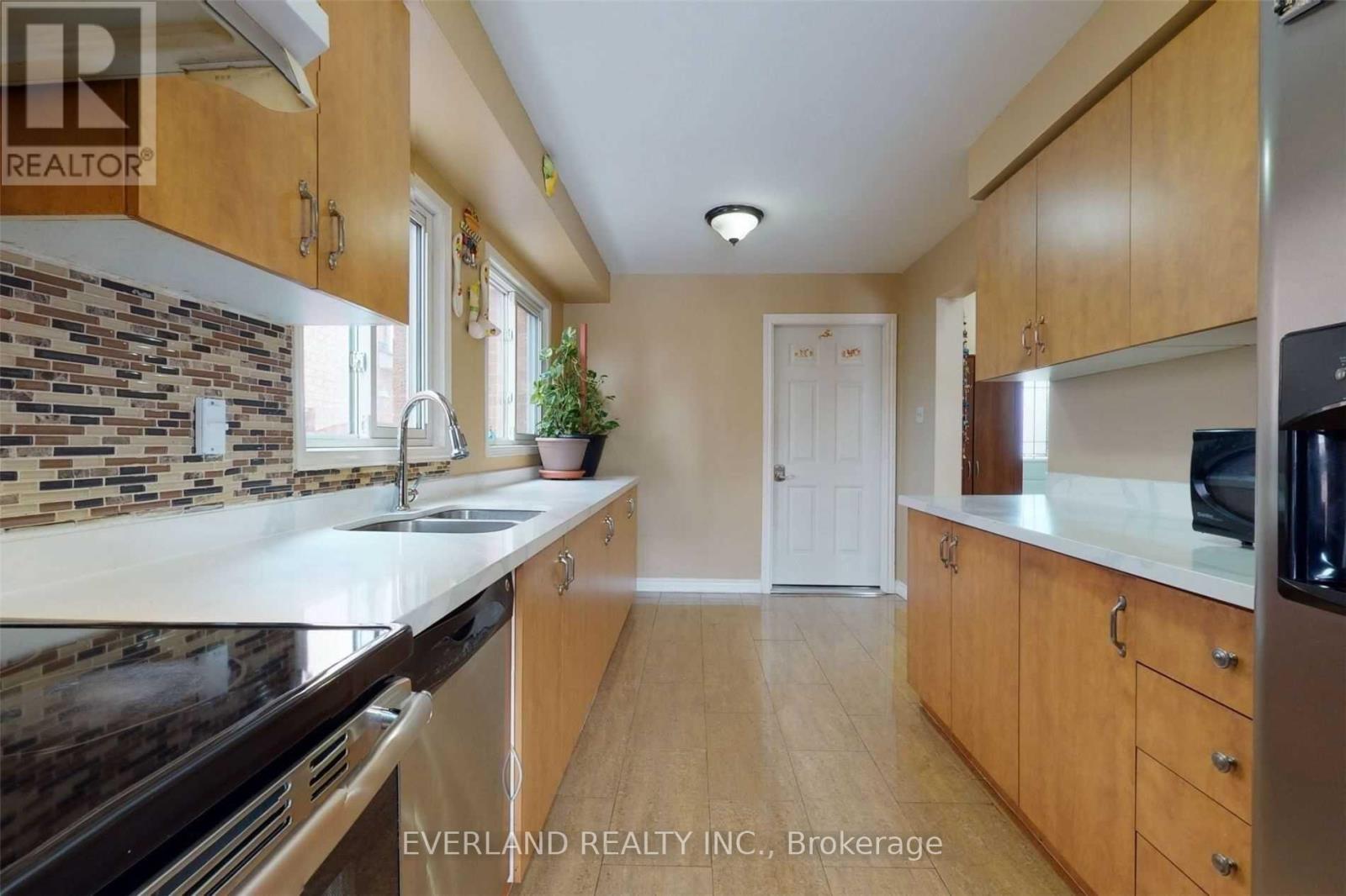 17 Letty Avenue, Brampton, Ontario  L6Y 4T5 - Photo 14 - W12187798