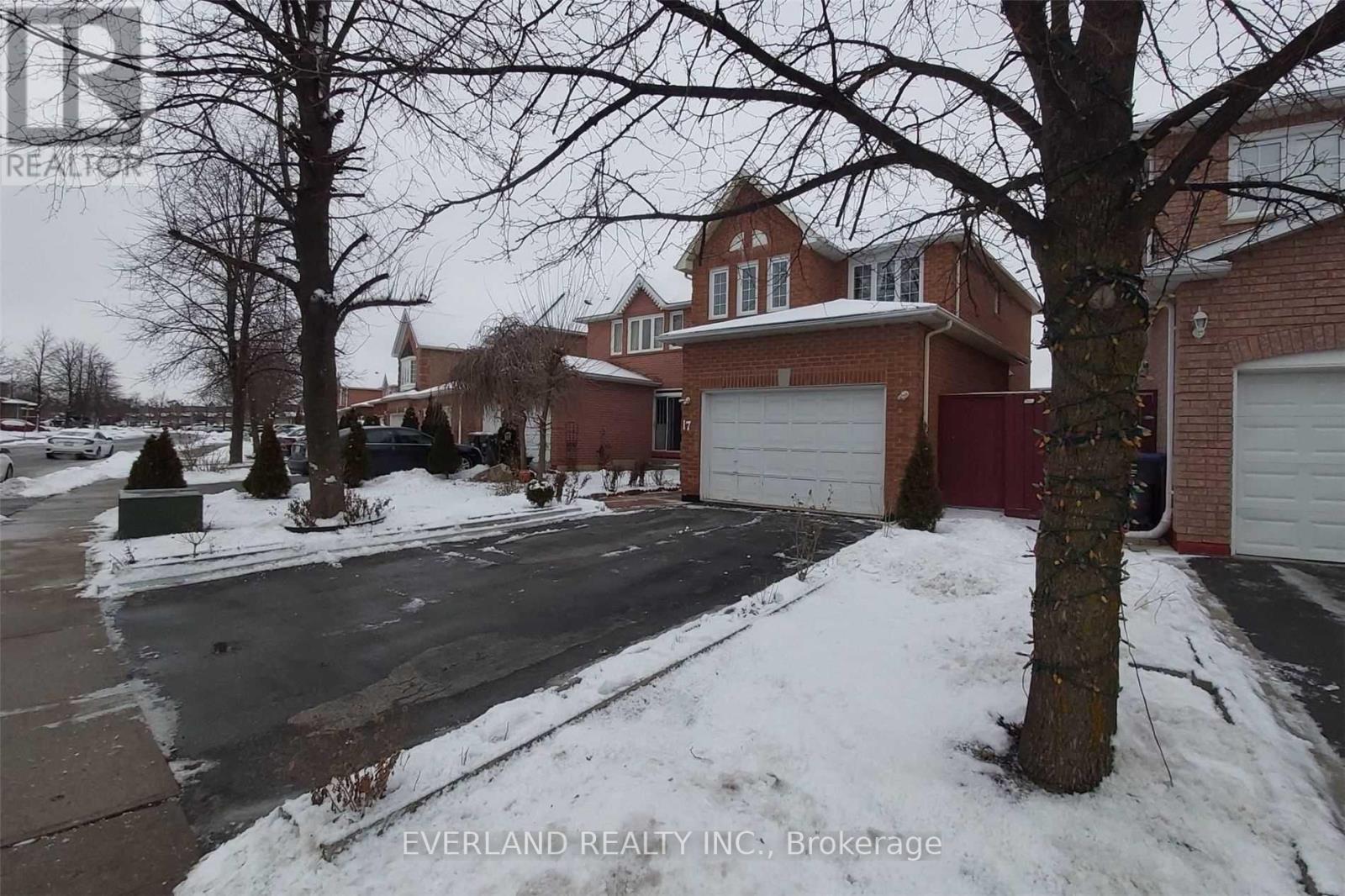 17 Letty Avenue, Brampton, Ontario  L6Y 4T5 - Photo 2 - W12187798