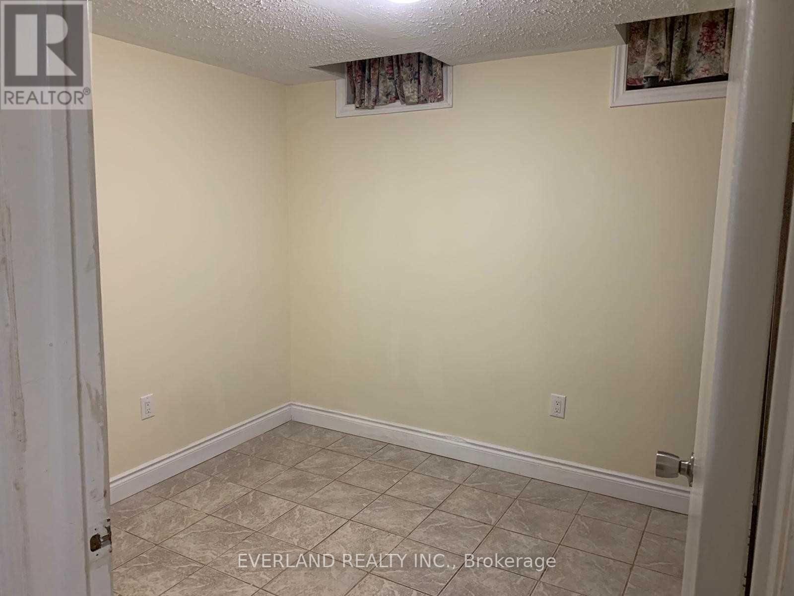 17 Letty Avenue, Brampton, Ontario  L6Y 4T5 - Photo 33 - W12187798