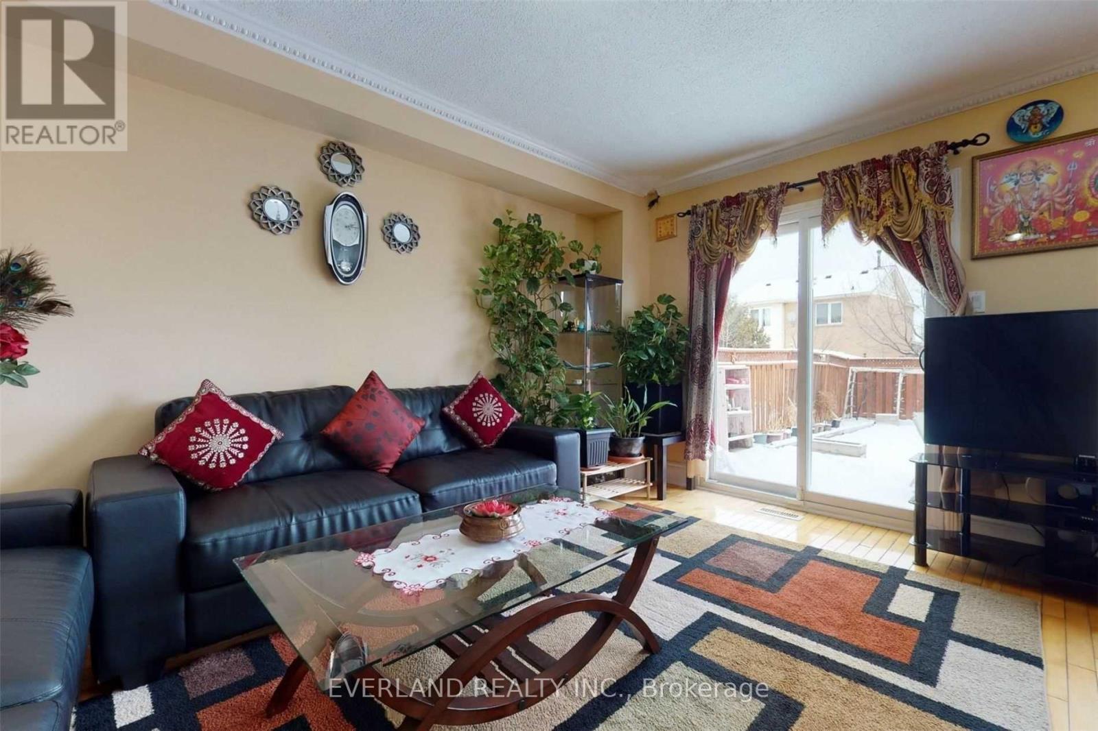 17 Letty Avenue, Brampton, Ontario  L6Y 4T5 - Photo 5 - W12187798