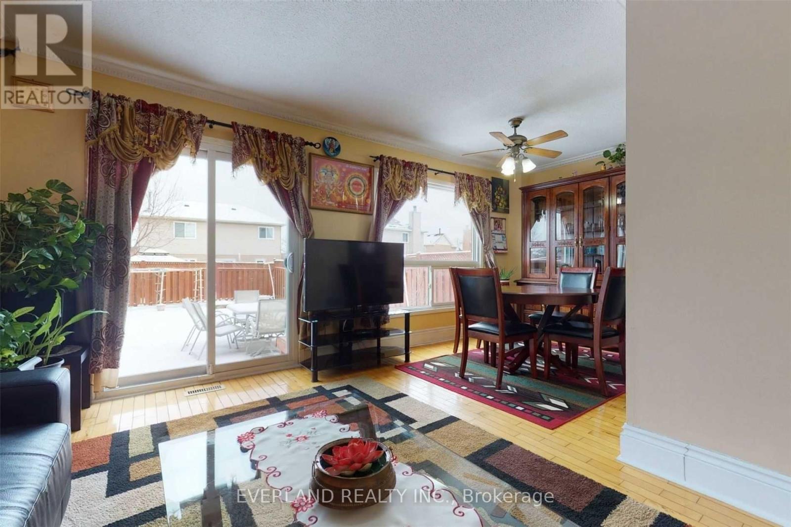 17 Letty Avenue, Brampton, Ontario  L6Y 4T5 - Photo 6 - W12187798
