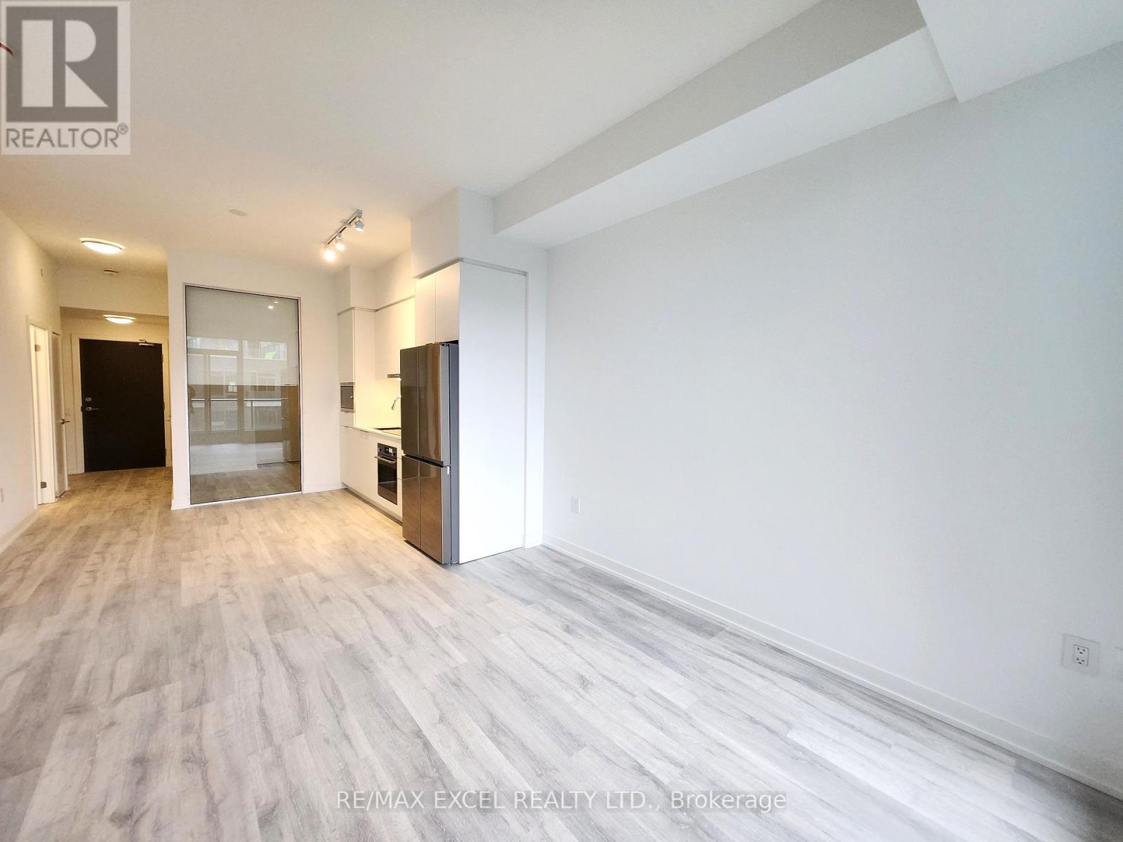 S622 - 8 Olympic Garden Drive, Toronto, Ontario  M2M 4E7 - Photo 4 - C12187821