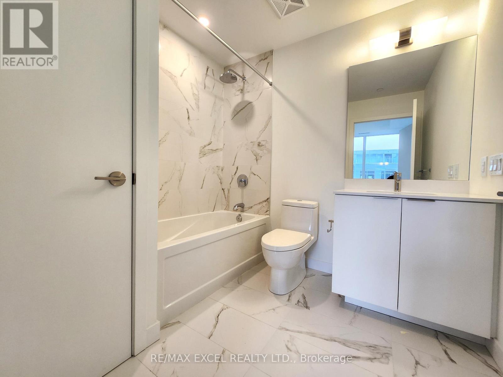 S622 - 8 Olympic Garden Drive, Toronto, Ontario  M2M 4E7 - Photo 8 - C12187821