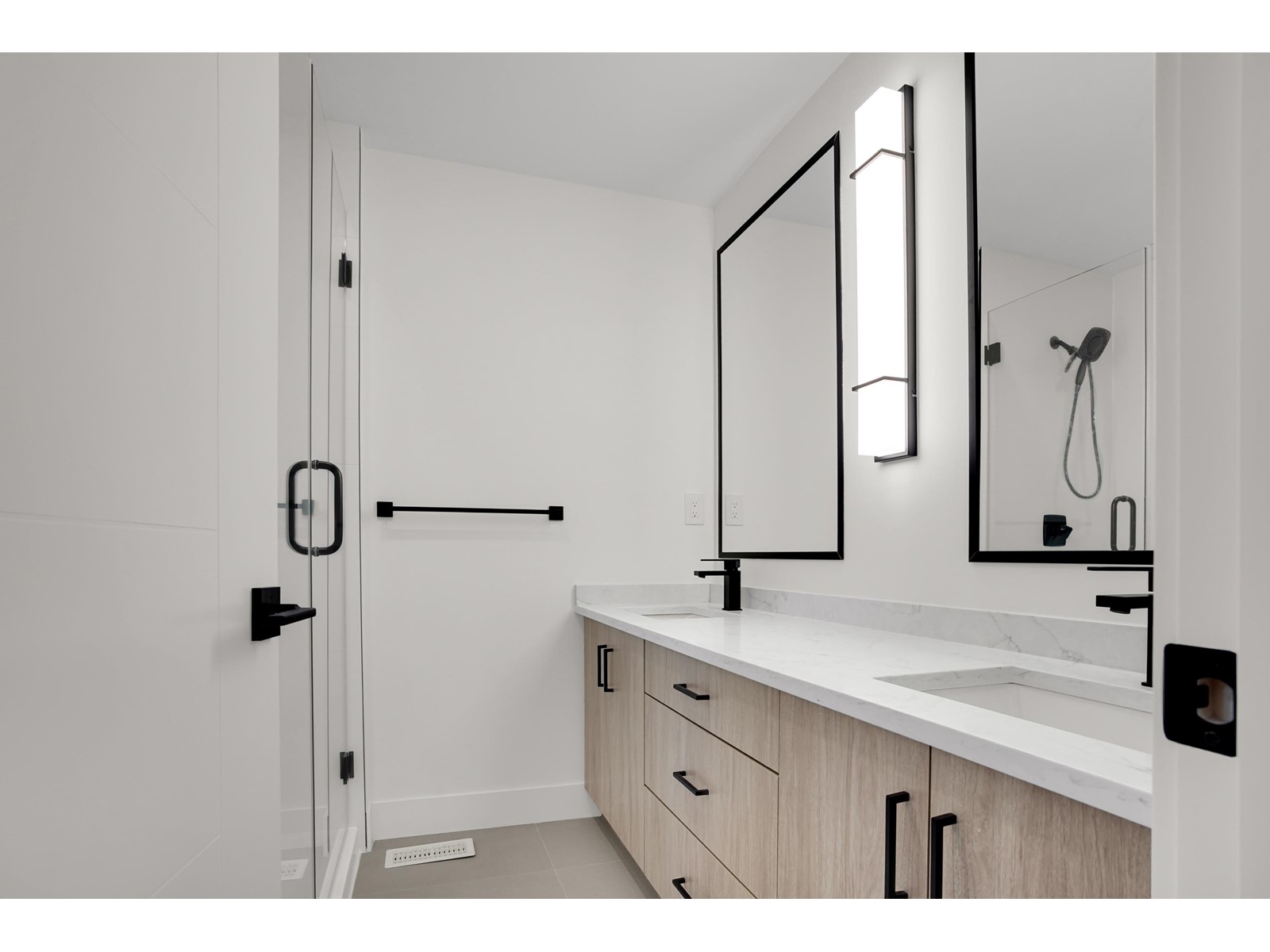 3 2525 156 Street, Surrey, British Columbia  V3V 7P2 - Photo 4 - R3009361