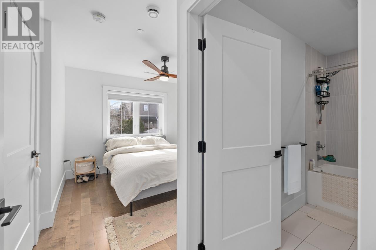 2252 Grant Street, Vancouver, British Columbia  V5L 2Z7 - Photo 9 - R2999428