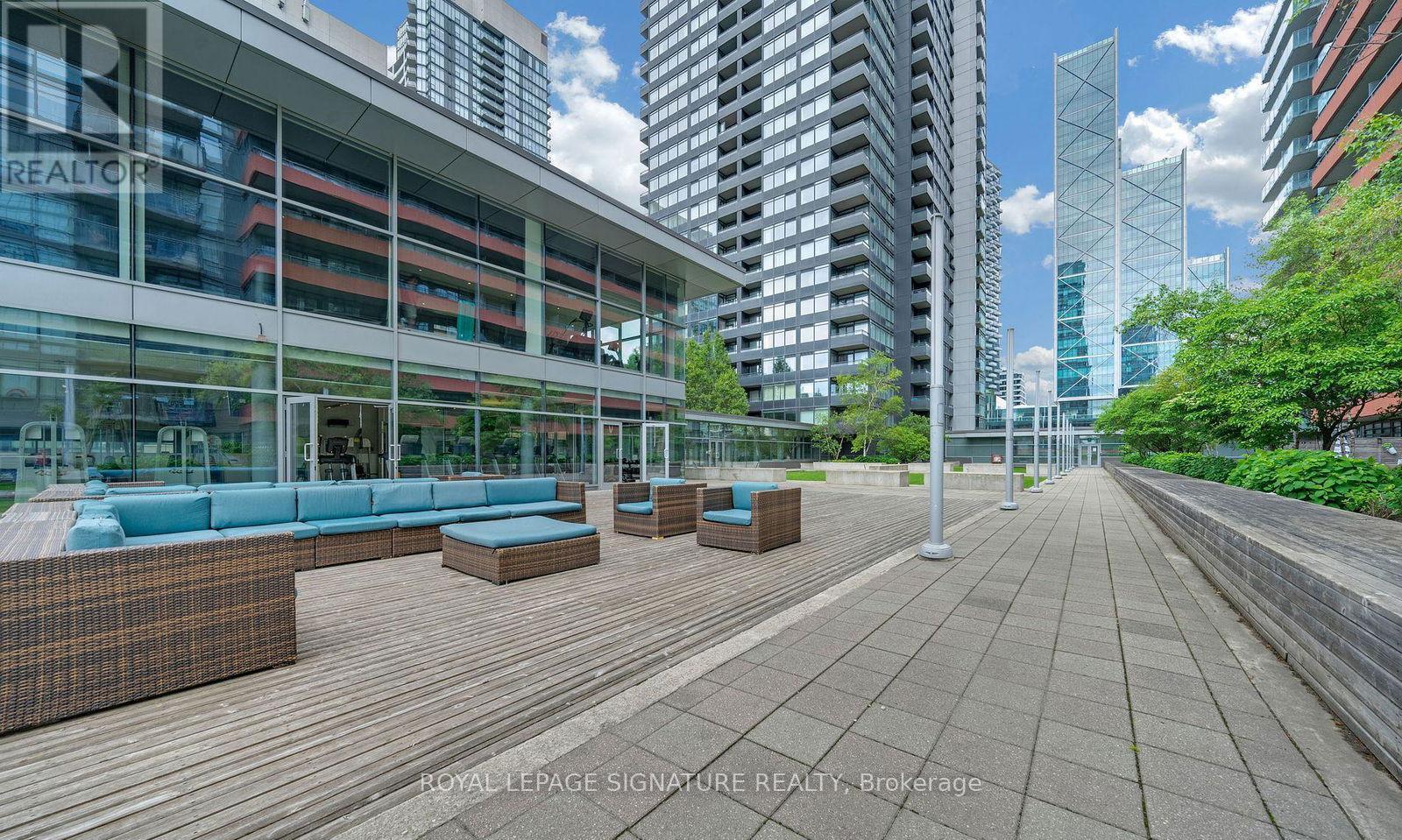 2108 - 25 Telegram Mews, Toronto, Ontario  M5V 3Z1 - Photo 21 - C12187407