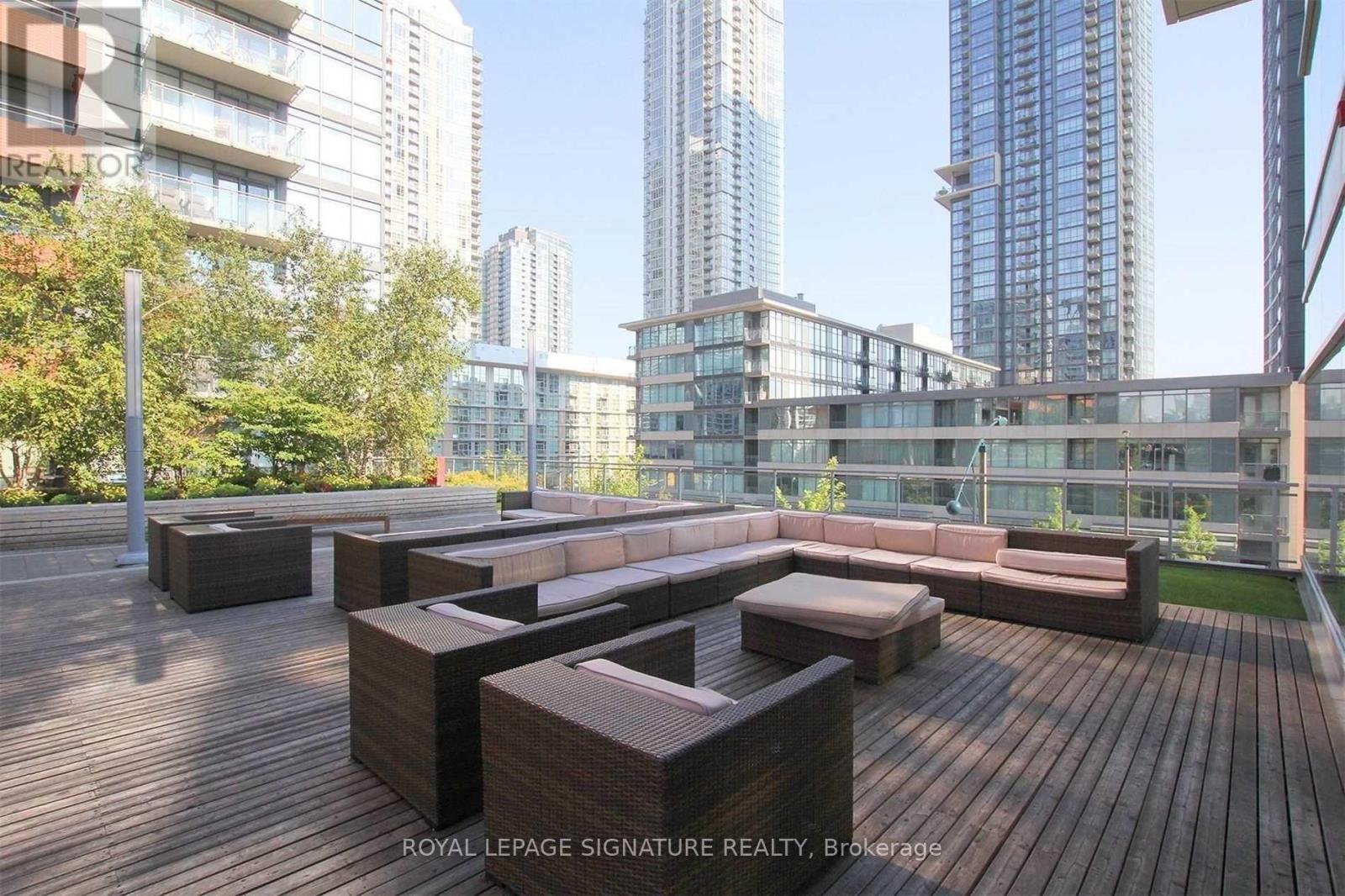 2108 - 25 Telegram Mews, Toronto, Ontario  M5V 3Z1 - Photo 19 - C12187407