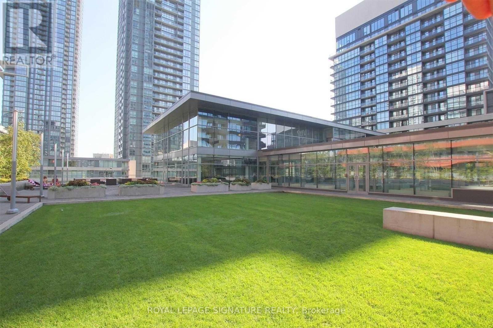 2108 - 25 Telegram Mews, Toronto, Ontario  M5V 3Z1 - Photo 17 - C12187407