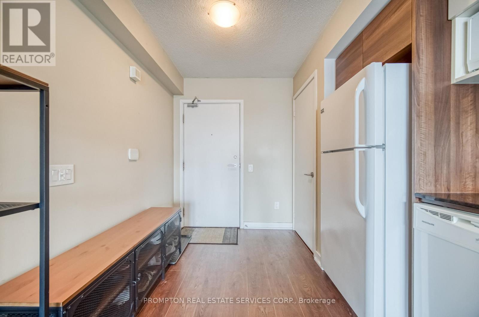 Property at 807 - 121 MCMAHON DRIVE image 4
