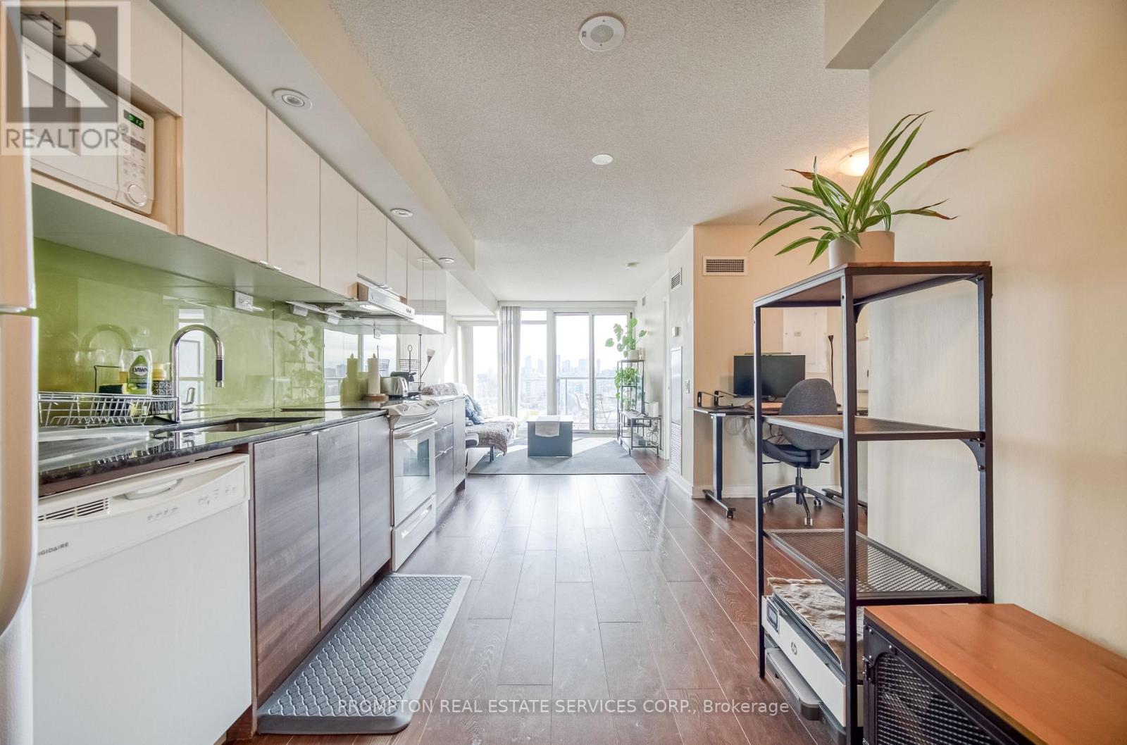 Property at 807 - 121 MCMAHON DRIVE image 5