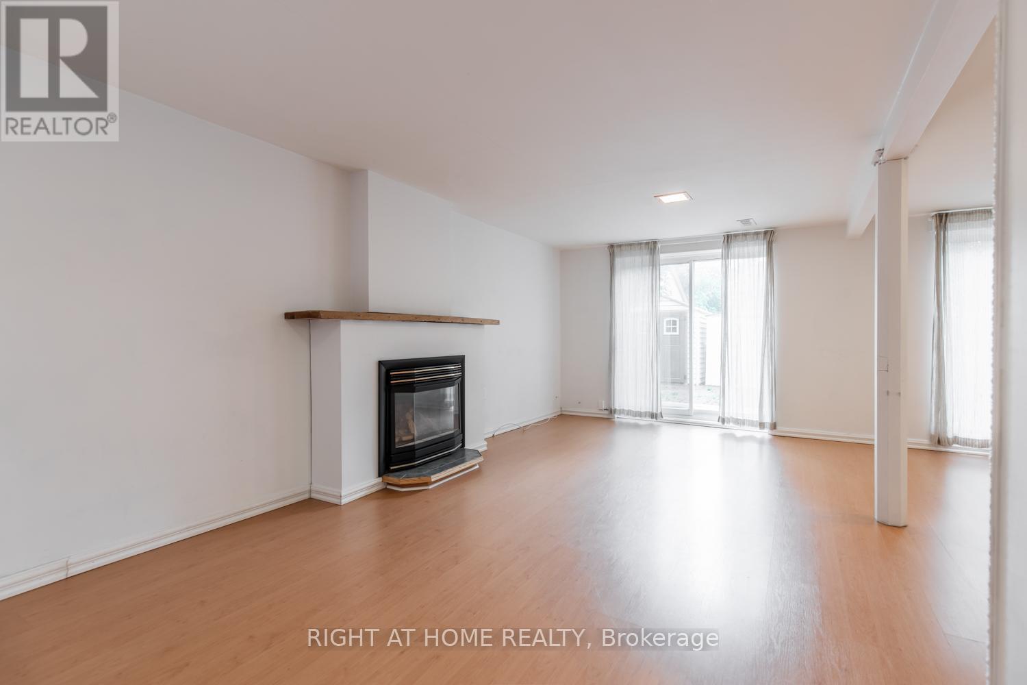 12 Murellen Crescent, Toronto, Ontario  M4A 2K5 - Photo 15 - C12187830