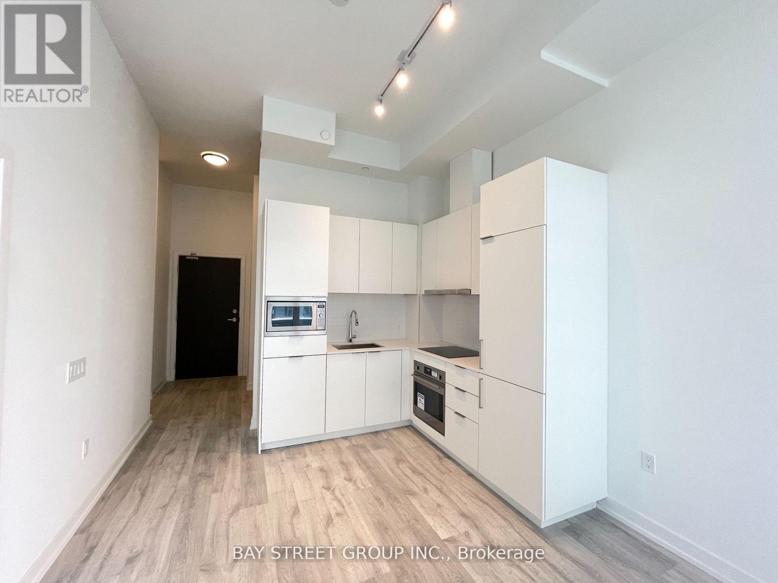 S904 - 8 Olympic Garden Drive, Toronto, Ontario  M2M 0B9 - Photo 6 - C12187834