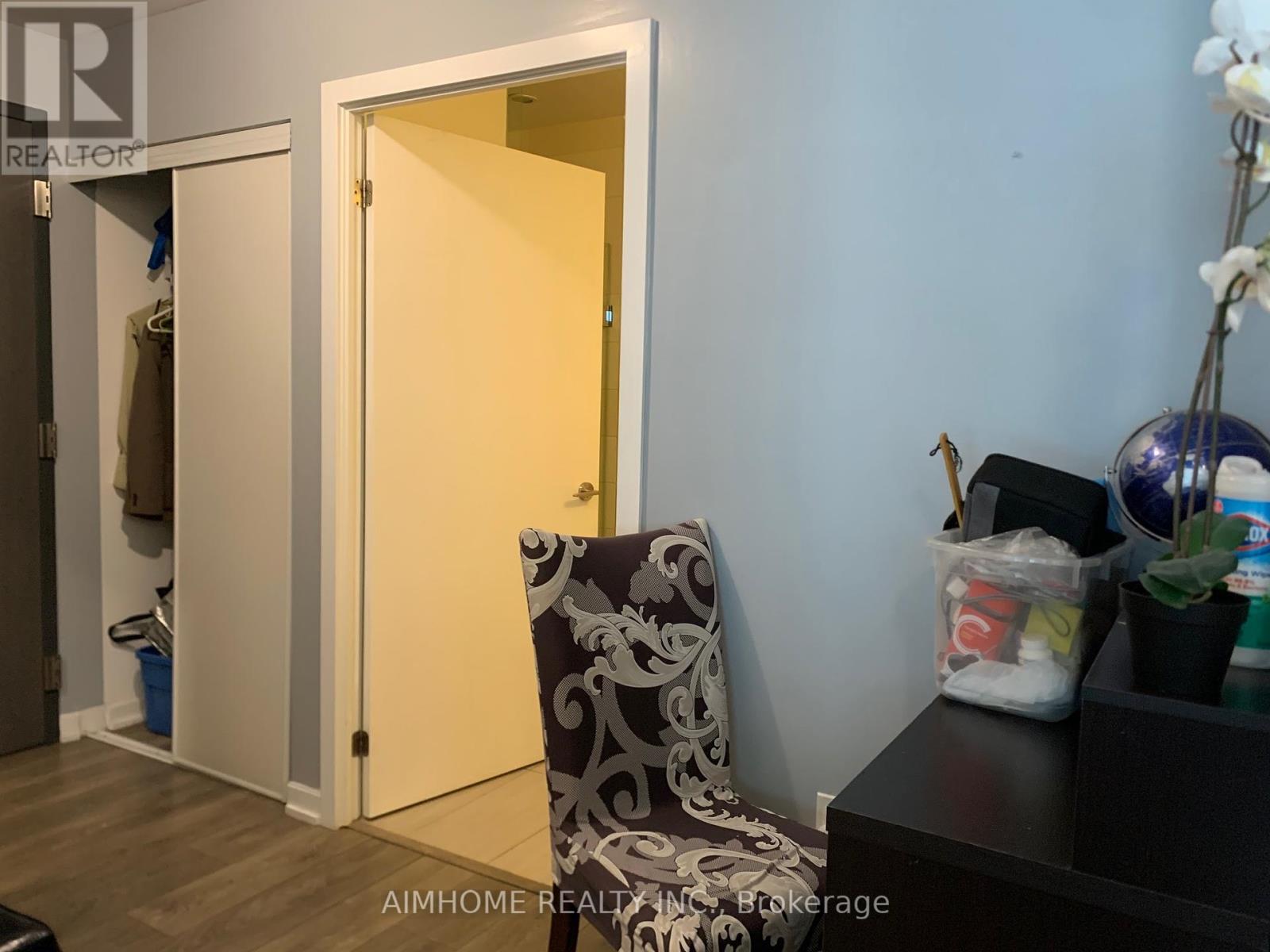 1201 - 50 Forest Manor Road, Toronto, Ontario  M2J 0E3 - Photo 3 - C12187846