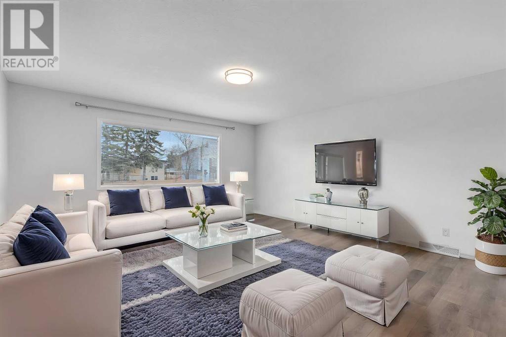 Property at 3337 37 Street SW image 4