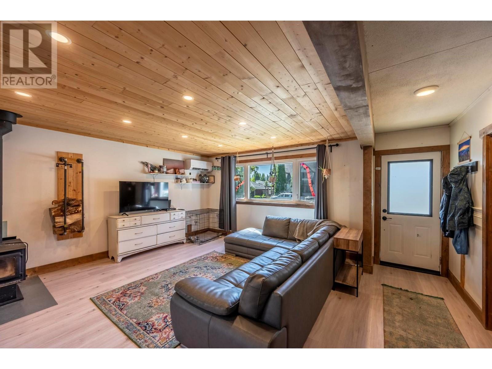 511 11th Street, Golden, BC V0A1H2
