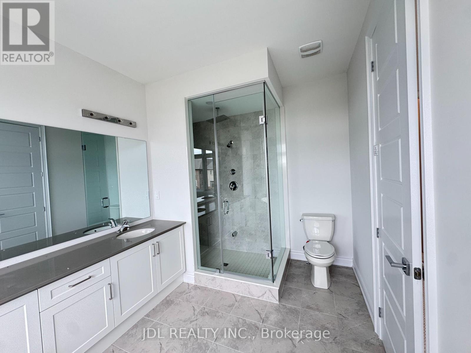3057 Perkins Way, Oakville, Ontario  L6H 7Z3 - Photo 14 - W12149423