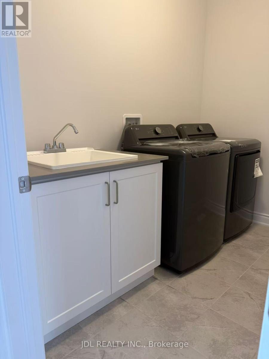 3057 Perkins Way, Oakville, Ontario  L6H 7Z3 - Photo 27 - W12149423