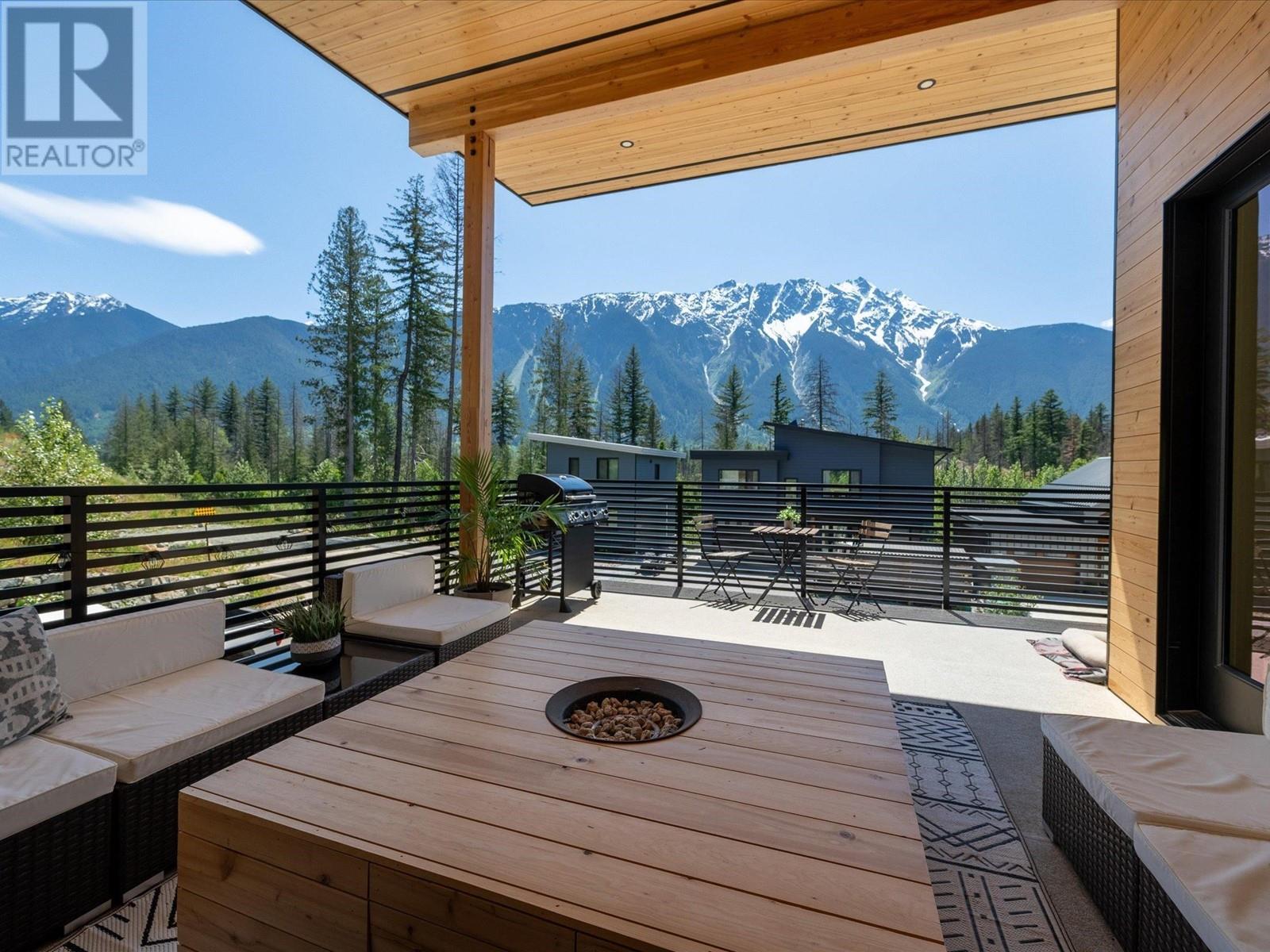 3011 Tenquille Place, Pemberton, British Columbia  V0N 2L3 - Photo 20 - R3009531