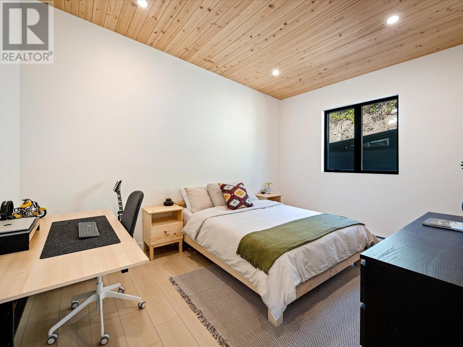 3011 Tenquille Place, Pemberton, British Columbia  V0N 2L3 - Photo 21 - R3009531