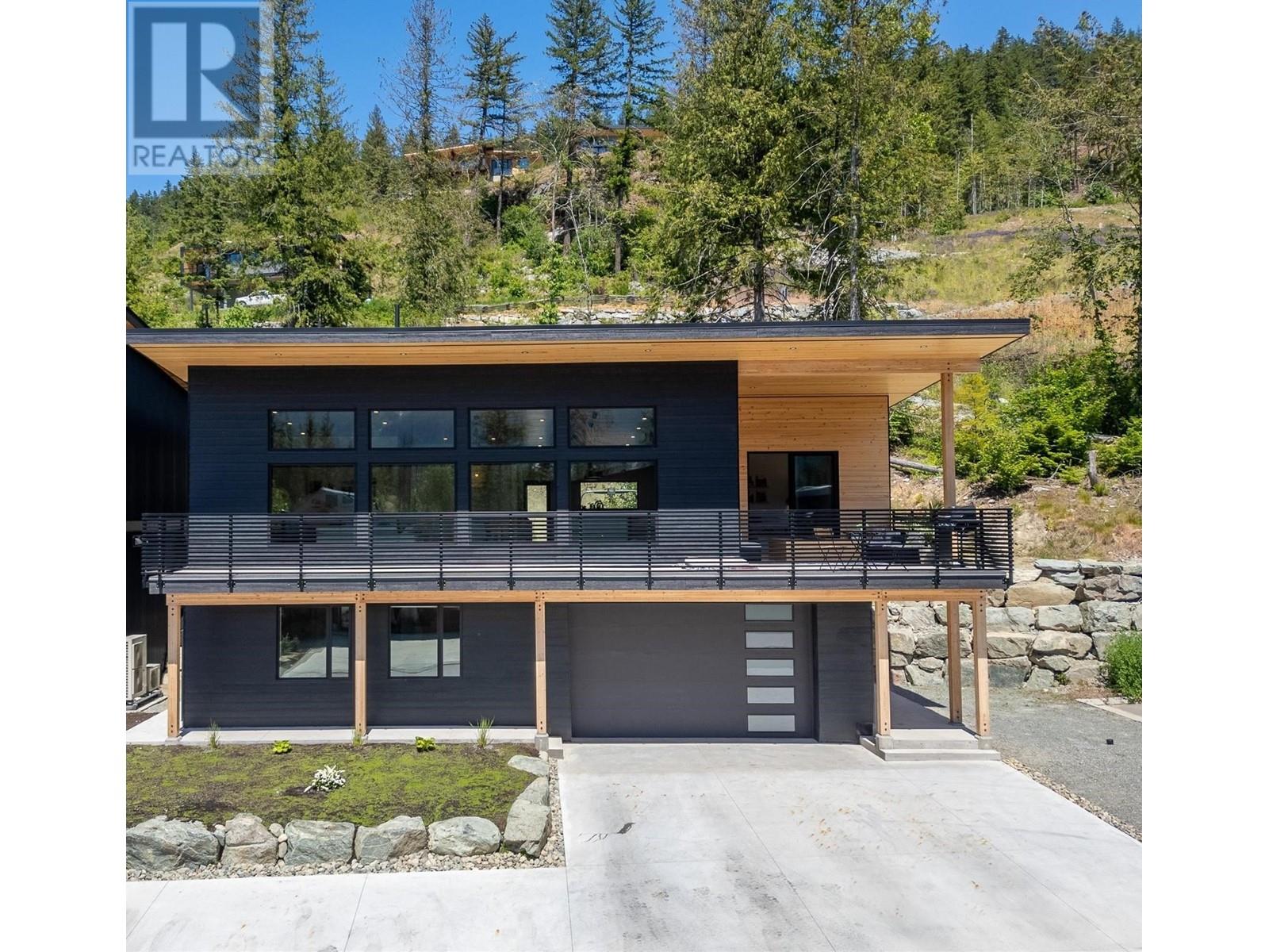 3011 Tenquille Place, Pemberton, British Columbia  V0N 2L3 - Photo 39 - R3009531