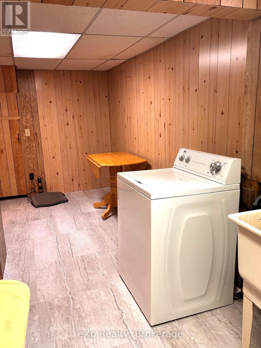 704 11th Street E, Hanover, Ontario  N4N 3J4 - Photo 25 - X11962475