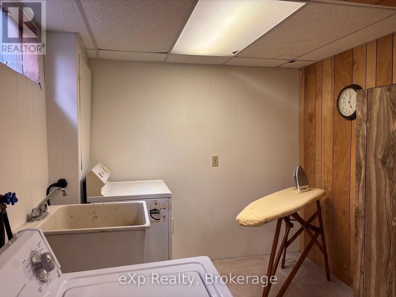 704 11th Street E, Hanover, Ontario  N4N 3J4 - Photo 24 - X11962475