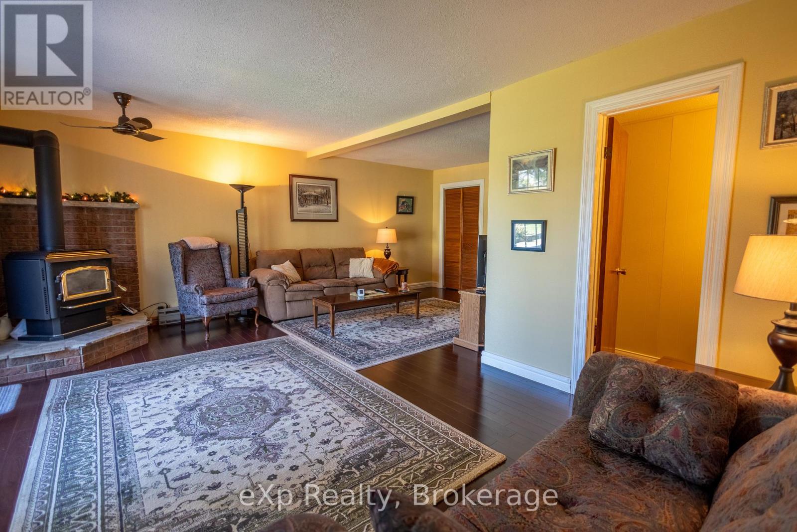 704 11th Street E, Hanover, Ontario  N4N 3J4 - Photo 20 - X11962475