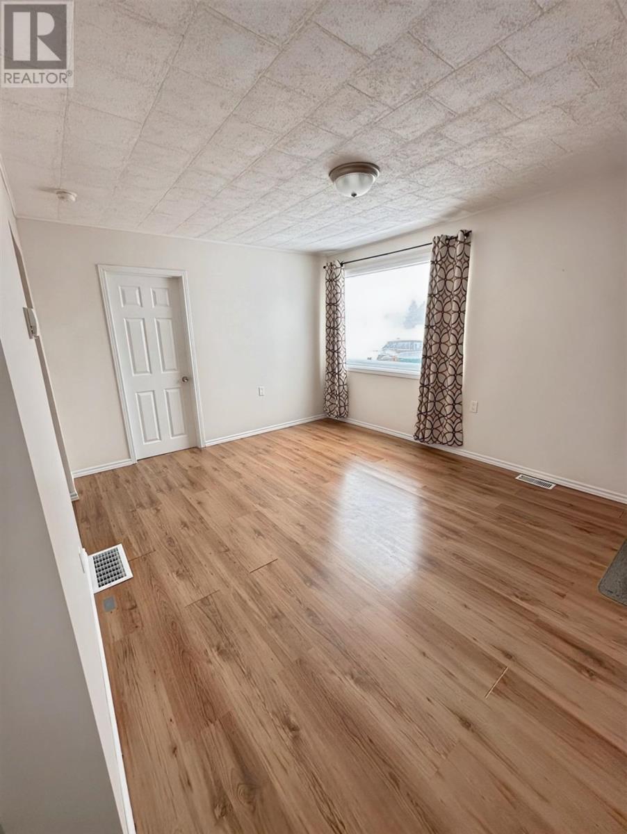 309 Ball Park Cres, Geraldton, Ontario  P0T 1M0 - Photo 3 - TB250355