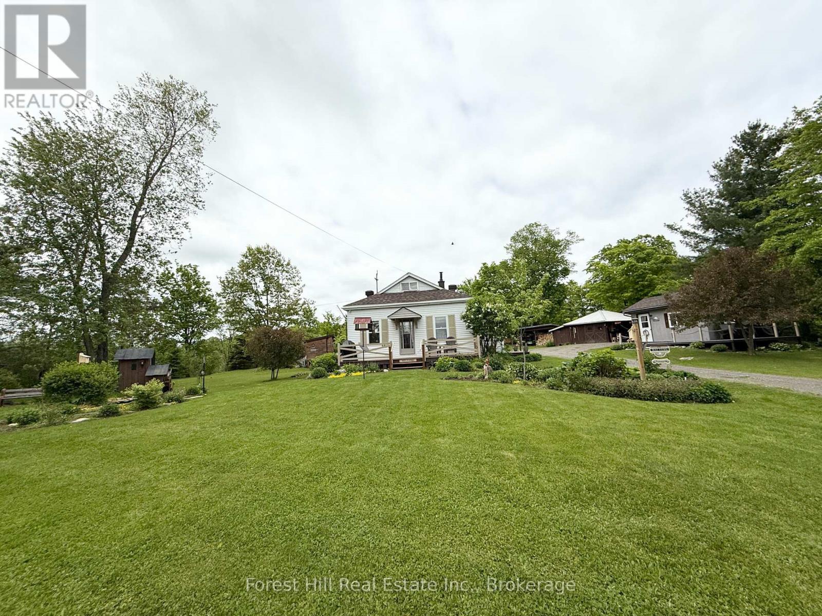 11588 Hwy 522 Highway, Parry Sound Remote Area, Ontario  P0H 1Y0 - Photo 2 - X12187611