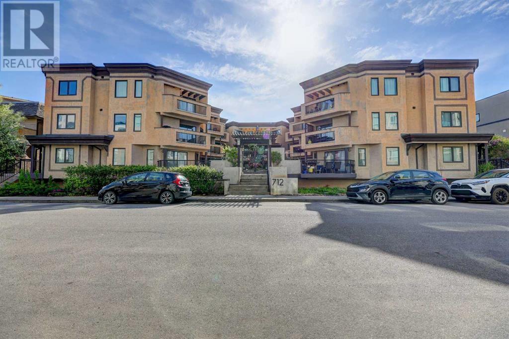 Property at 18, 712 4 Street NE image 2