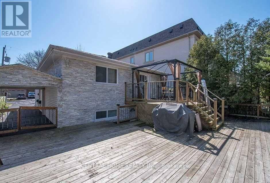 222 Dunview Avenue N, Toronto, Ontario  M2N 4J1 - Photo 4 - C12187872