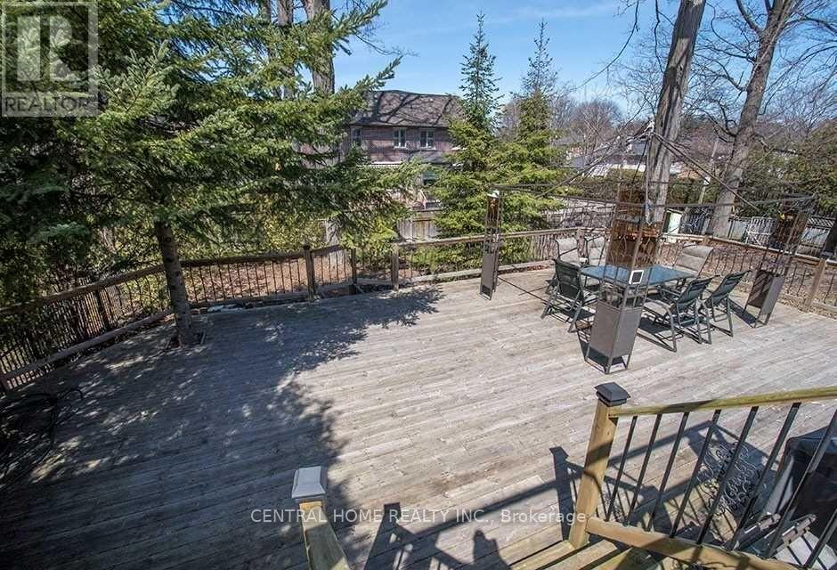 222 Dunview Avenue N, Toronto, Ontario  M2N 4J1 - Photo 5 - C12187872