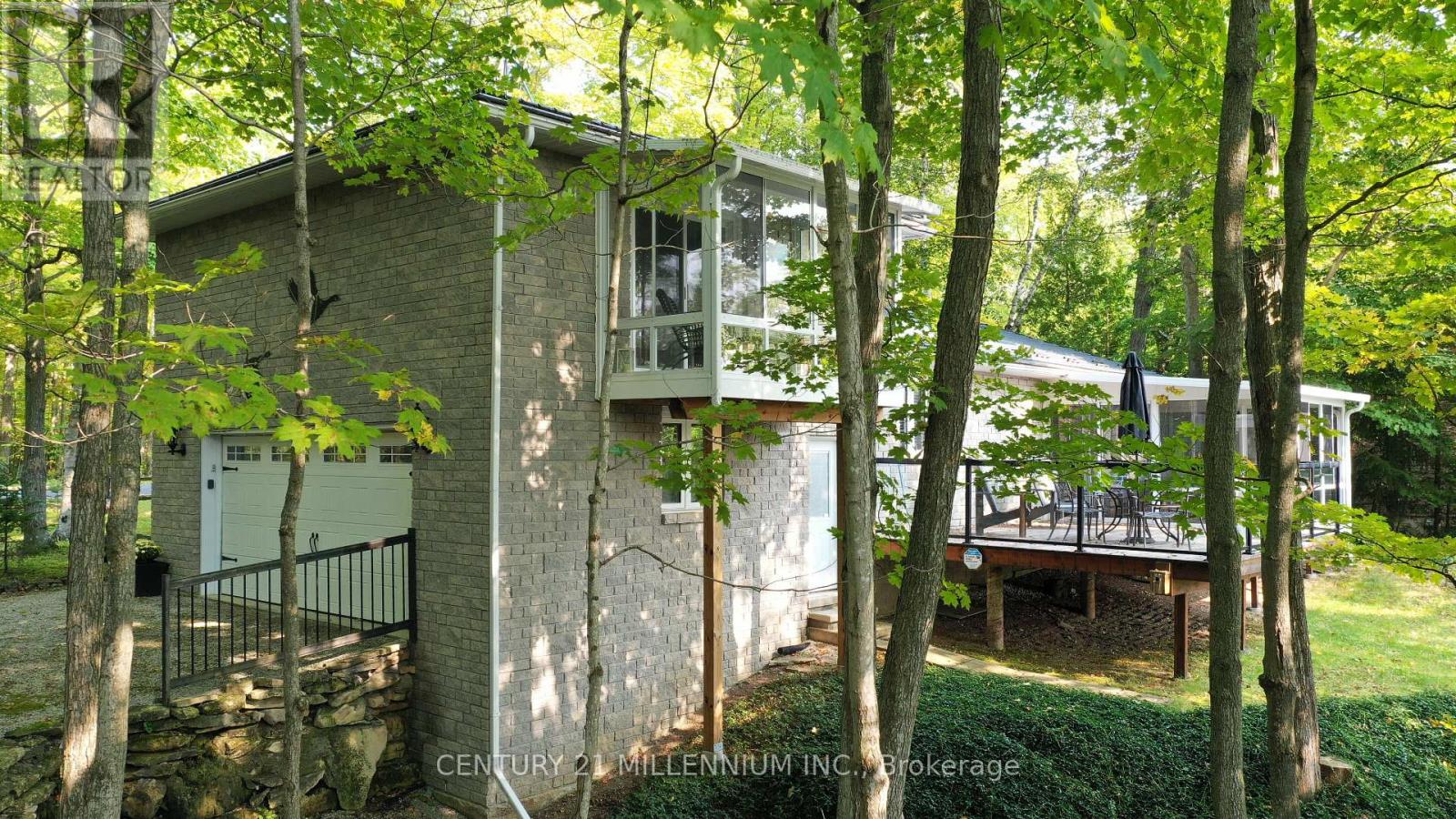 232 Barney's Boulevard, Northern Bruce Peninsula, Ontario  N0H 1Z0 - Photo 12 - X12136257