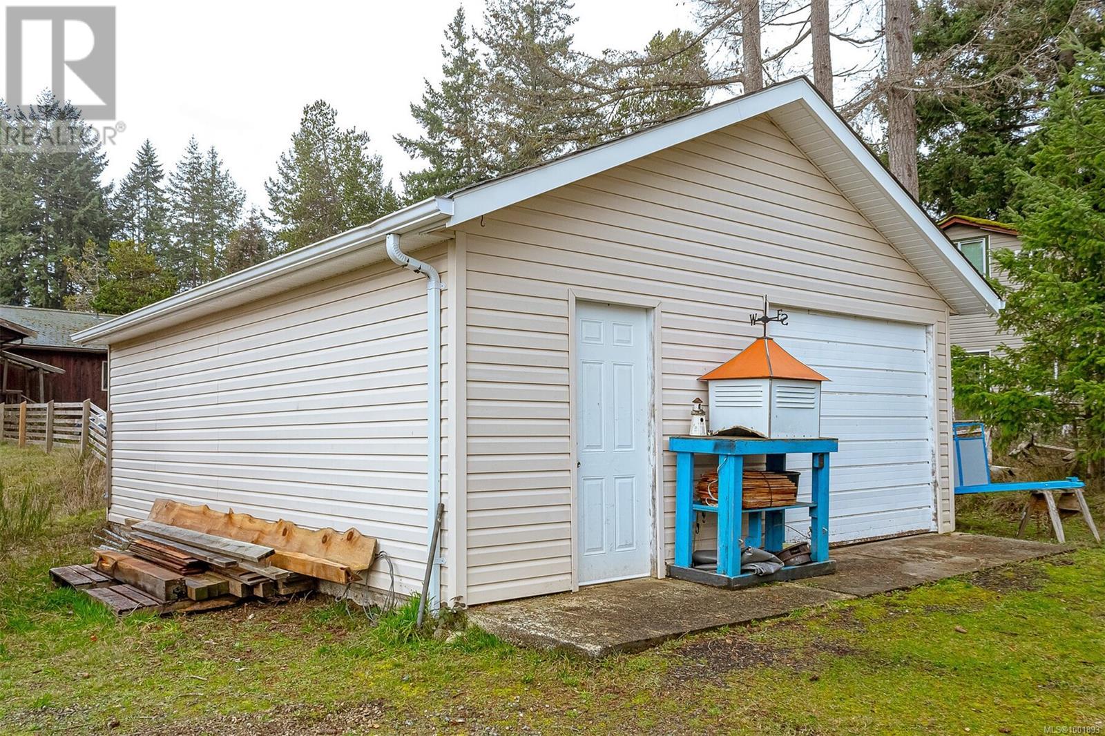 5580 Island Hwy W, Qualicum Beach, British Columbia  V9K 2E7 - Photo 19 - 1001893