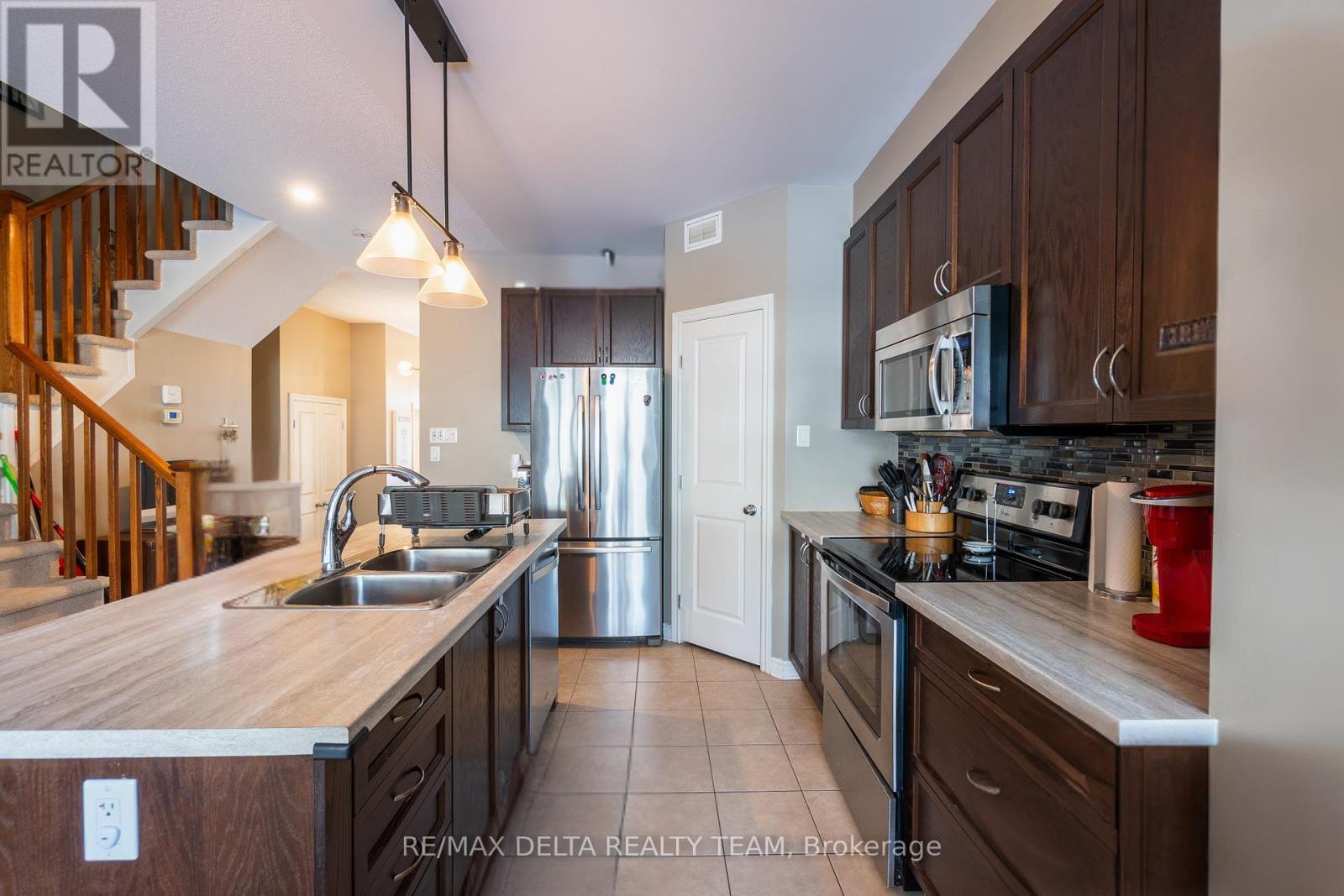 318 Grammond Circle, Ottawa, Ontario  K4A 0T6 - Photo 9 - X12030160