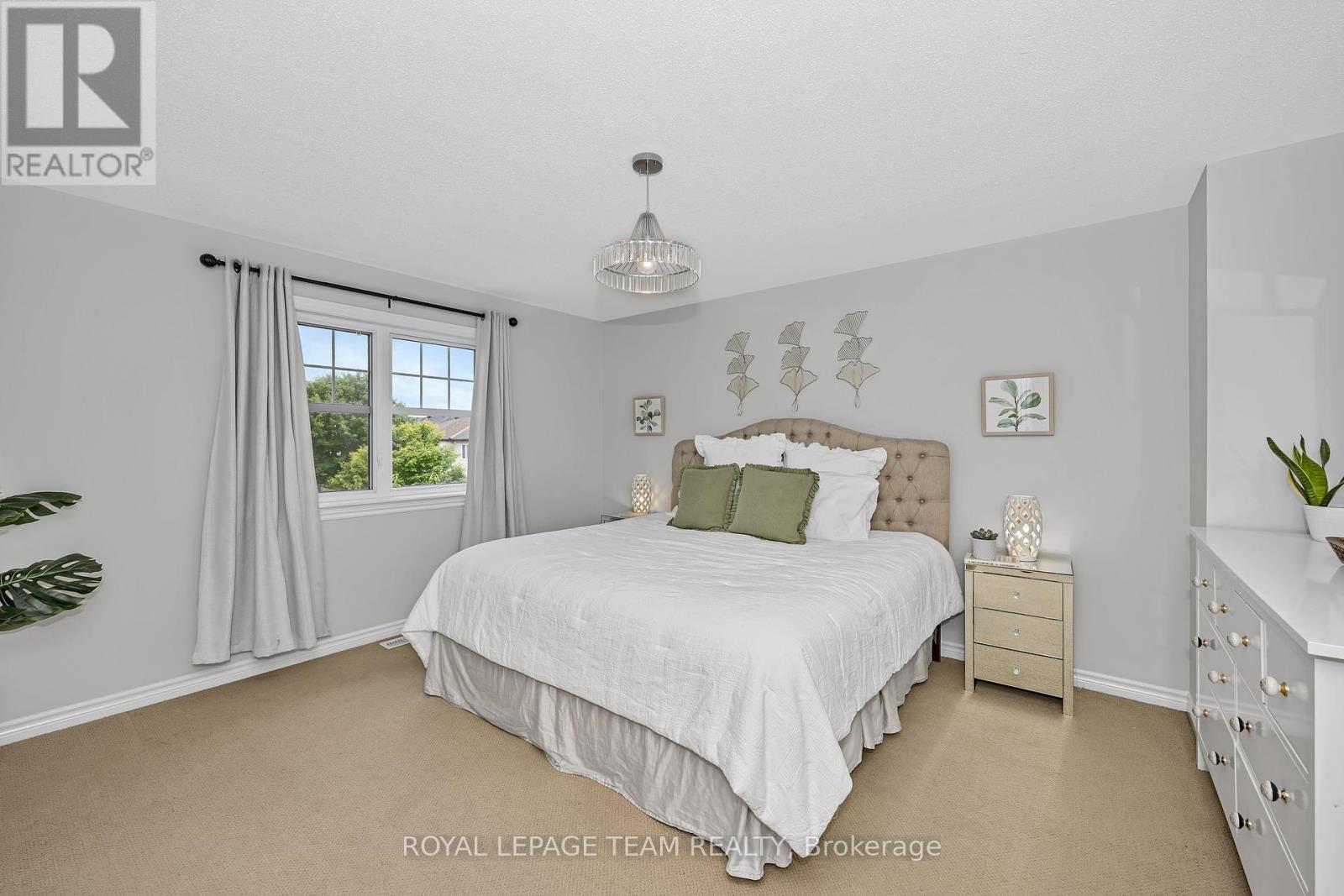 91 Whetstone Crescent, Ottawa, Ontario  K2G 7C4 - Photo 16 - X12187878