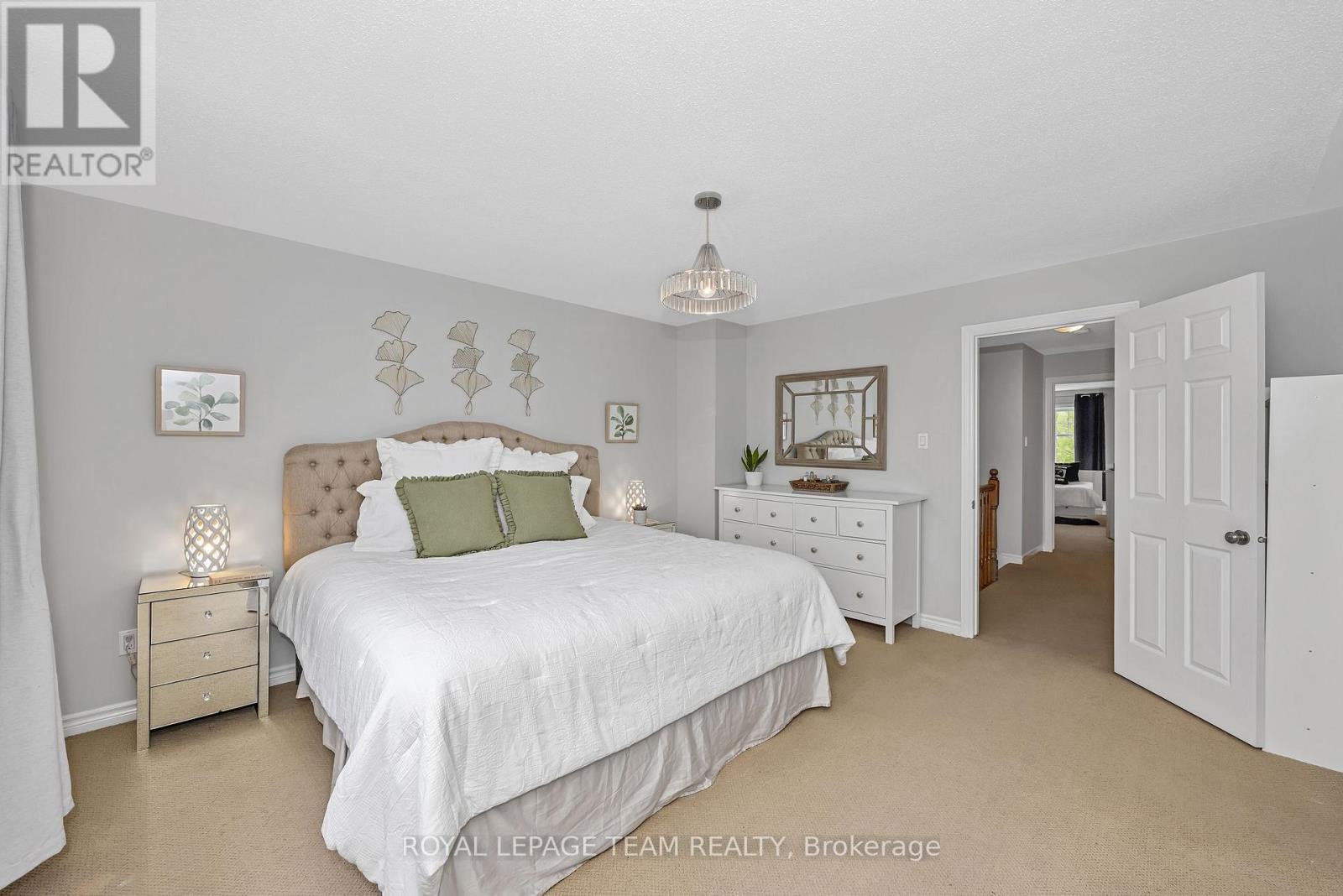 91 Whetstone Crescent, Ottawa, Ontario  K2G 7C4 - Photo 18 - X12187878