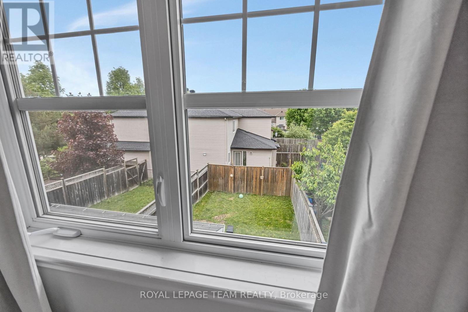 91 Whetstone Crescent, Ottawa, Ontario  K2G 7C4 - Photo 19 - X12187878