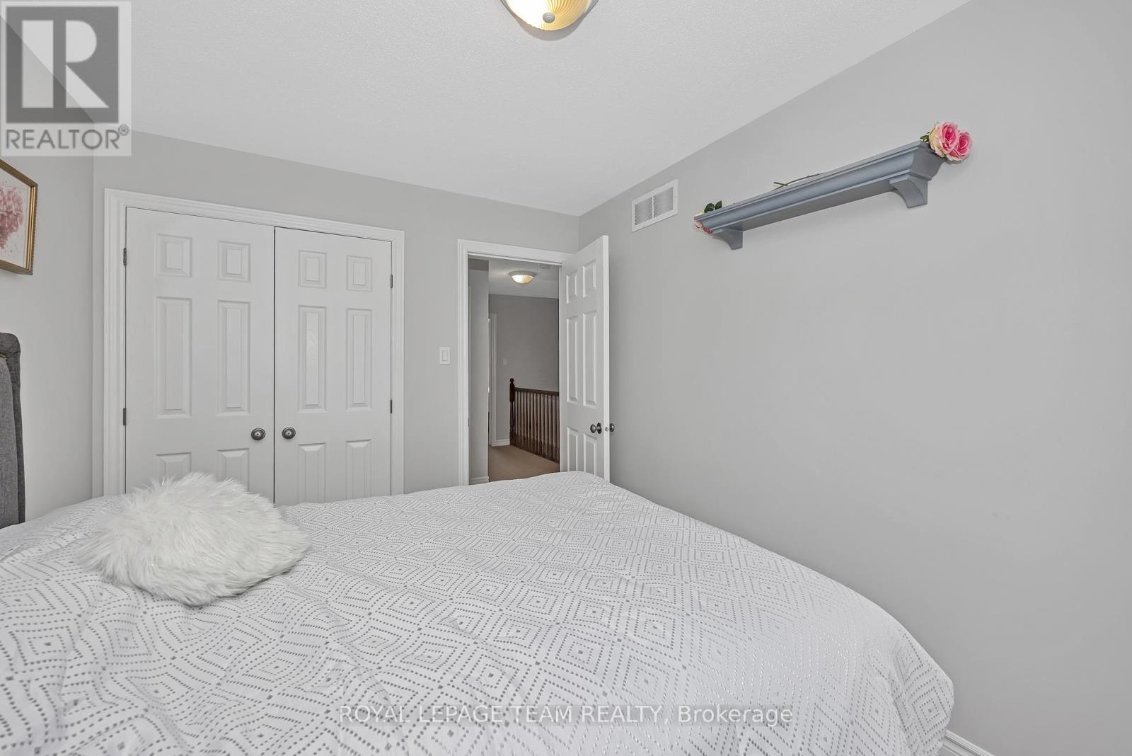91 Whetstone Crescent, Ottawa, Ontario  K2G 7C4 - Photo 22 - X12187878