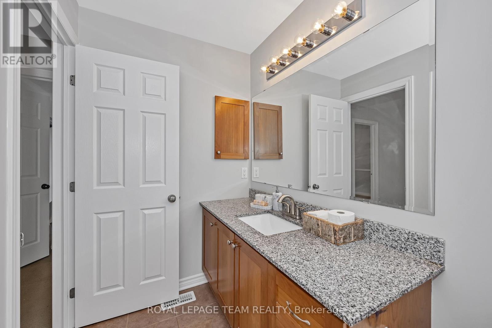 91 Whetstone Crescent, Ottawa, Ontario  K2G 7C4 - Photo 26 - X12187878